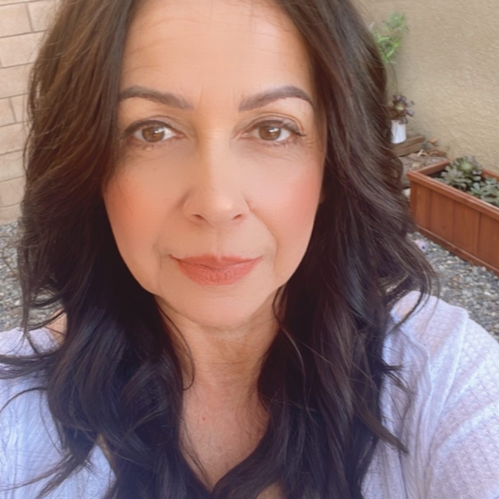 Meet your Posher, Debra